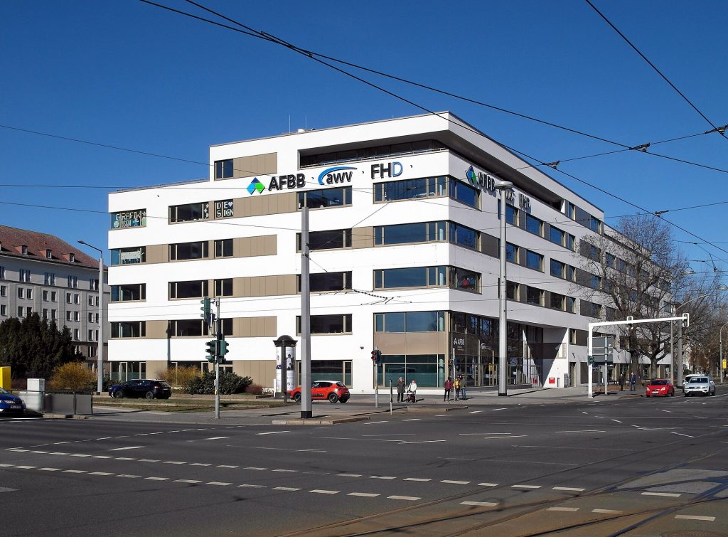 1920px 20190224160dr dresden altstadt straßburger platz afbb awv fhd