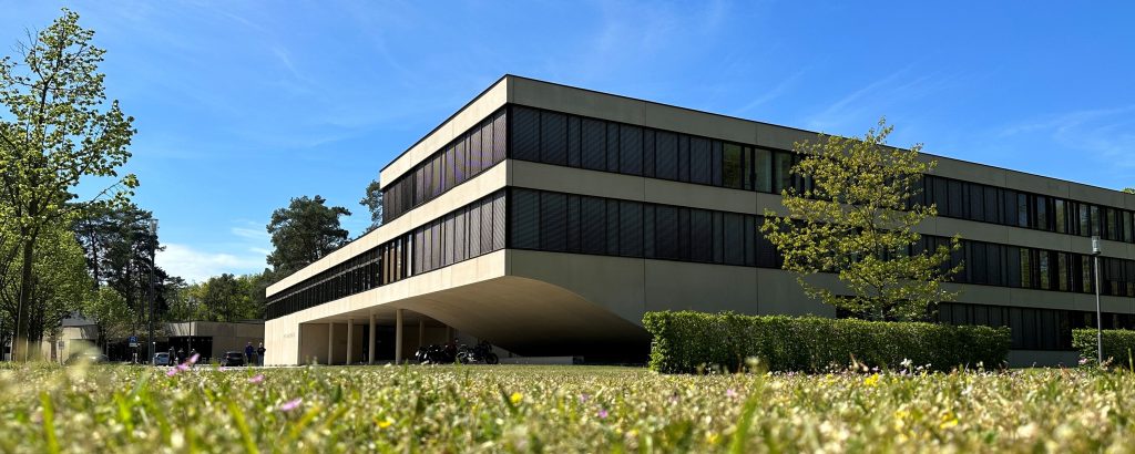 École supérieure de sciences appliquées aux finances de Brandebourg ( Fachhochschule für Finanzen Brandenburg ) hörsaalgebäude wiese 3500 1400