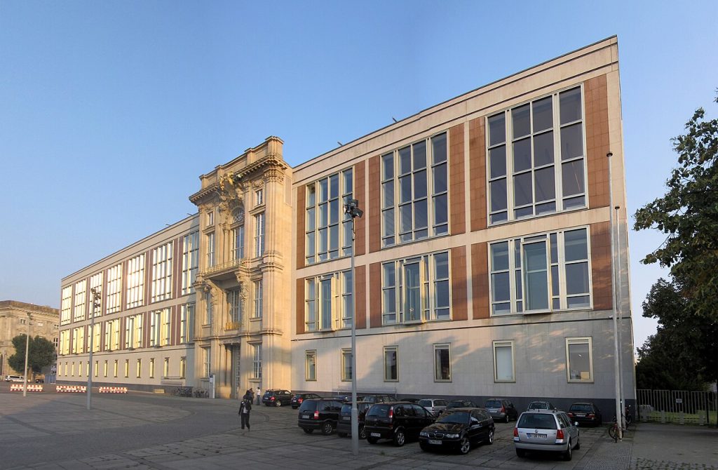 1280px state council building in berlin