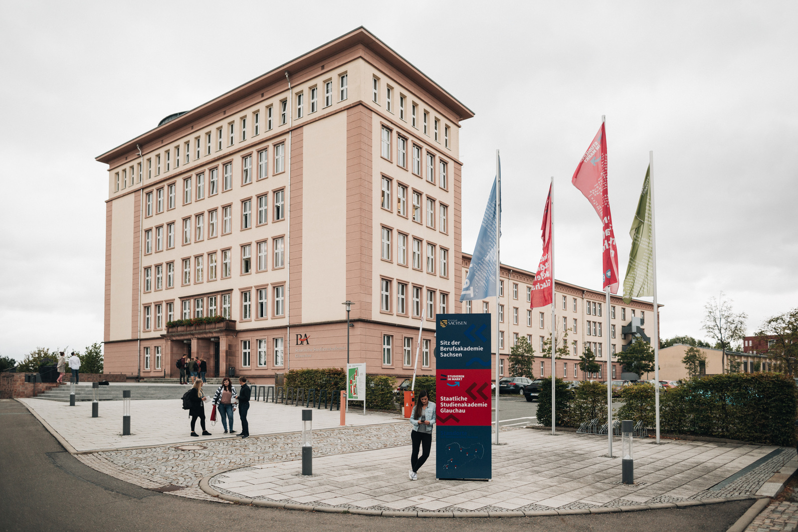 Services duale hochschule sachsen