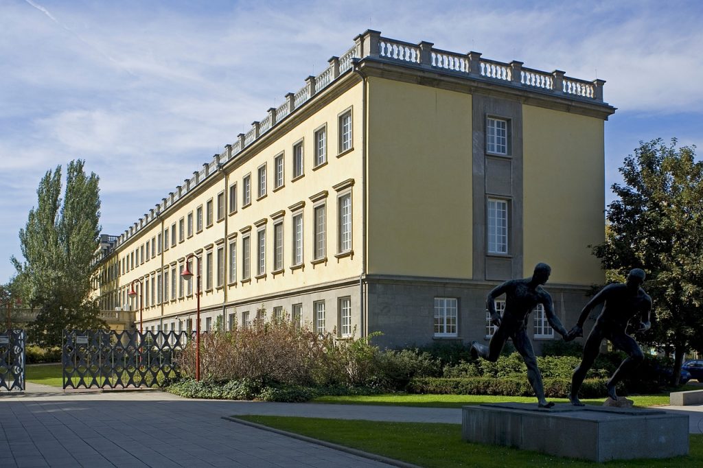 École supérieure de management HHL de Leipzig. hhl leipzig 1280x853