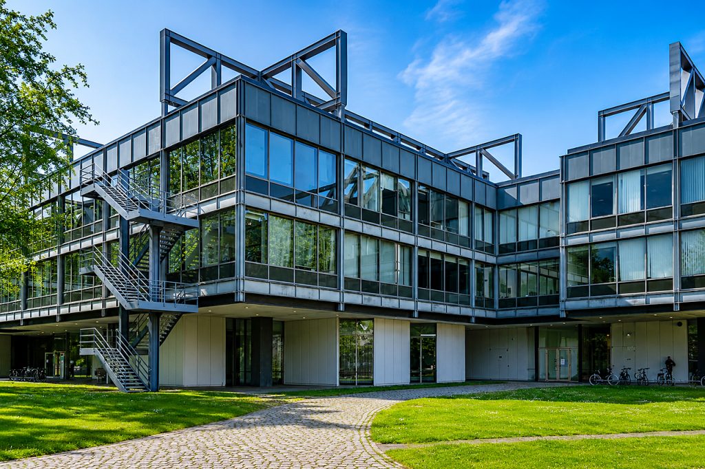 Université Helmut-Schmidt / Université des Forces armées fédérales allemandes de Hambourg (Helmut-Schmidt-Universität/Universität der Bundeswehr Hamburg) taille normale 1280x853 hd plus